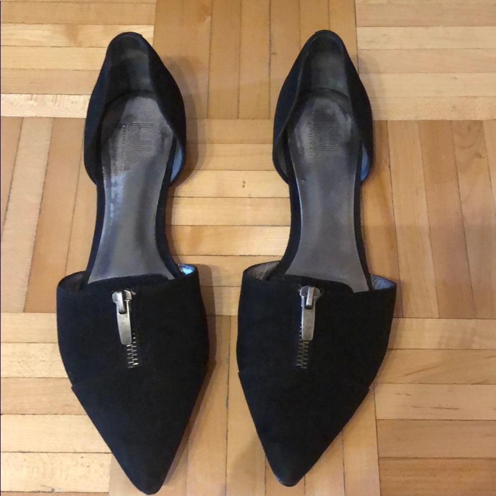 Used Black Flats.